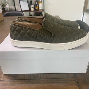 Women Steve Madden Olive